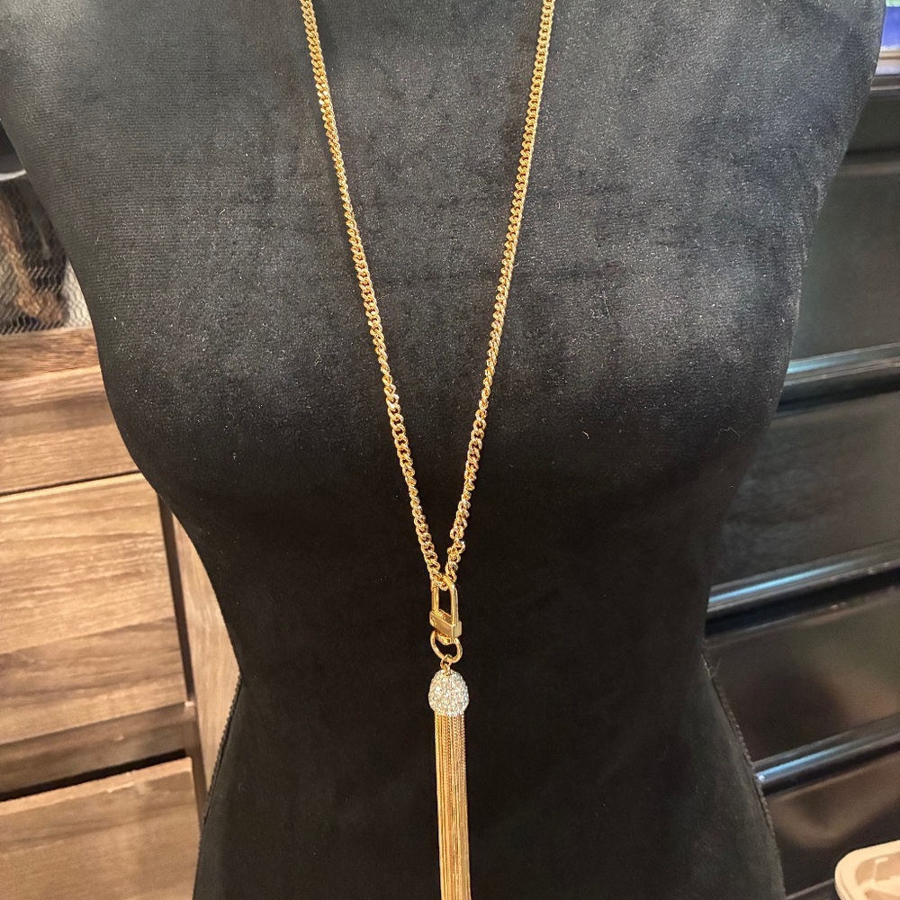 Elegant Gold-Tone Tassel Necklace